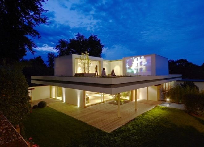 Roger Christ, Germany, House S, glazing, natural light, green roof, urban farming, rooftop garden, rooftop farming, urban development, green design, sustainable design, eco design, energy efficiency
