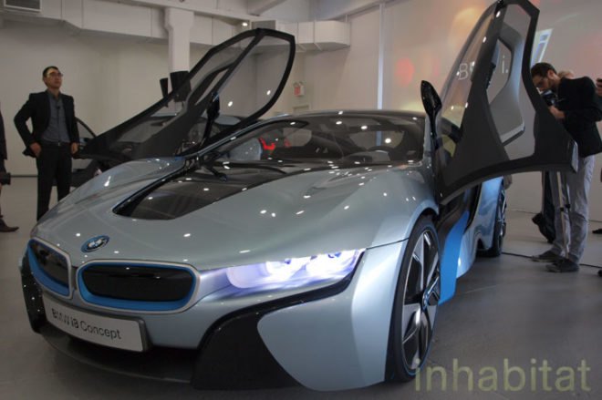 bmw i3, bmw i8, bmw hybrid, bmw electric car, electric vehicle, hybrid vehicle, hybrid-electric vehicle, bmw green car, green transportation, all-electric bmw, i3, i8, bmw i3 photos, bmw i8 photos, electric car, hybrid car, sustainable transportation, eco vehicle