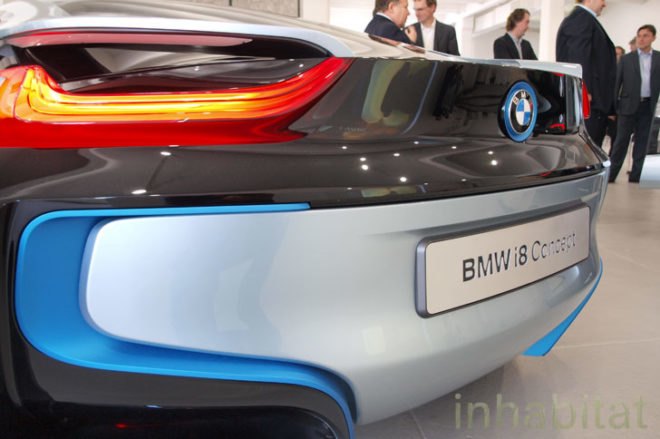 bmw i3, bmw i8, bmw hybrid, bmw electric car, electric vehicle, hybrid vehicle, hybrid-electric vehicle, bmw green car, green transportation, all-electric bmw, i3, i8, bmw i3 photos, bmw i8 photos, electric car, hybrid car, sustainable transportation, eco vehicle