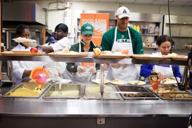 New York Food Bank Volunteering, thanksgiving, thanksgiving volunteering, thanksgiving food pantry, new york food pantries, new york food bank, thanksgiving nyc, thanksgiving volunteering nyc