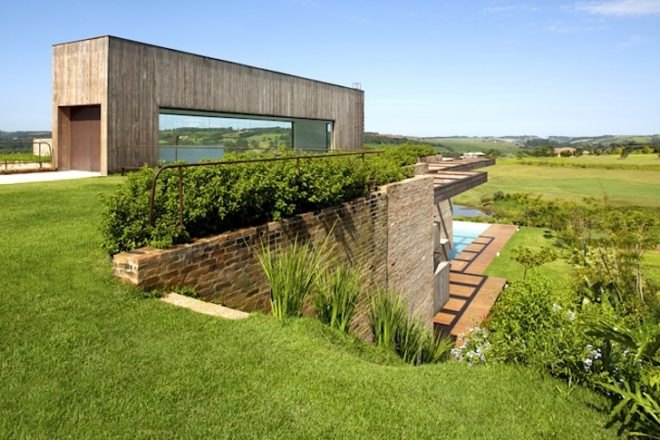 Brazil, Sao Paulo, Studio Arthur Casas, Arthur Casas, Quinta da Baronesa, recycled materials, recycled bricks, solar gain, natural materials, Cumaru, green materials, green design, eco-design, sustainable design, green roof