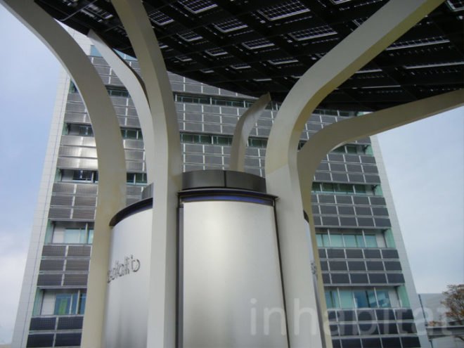 sanyo, solar power, solar panels, kasai green energy park, panasonic, sanyo solar panels, kasai, green energy, solar energy, green design, eco design, sustainable design, green technology, lithium ion battery, electric vehicle charging, solar car park, solar bicycle park, solar street lamp, solar table