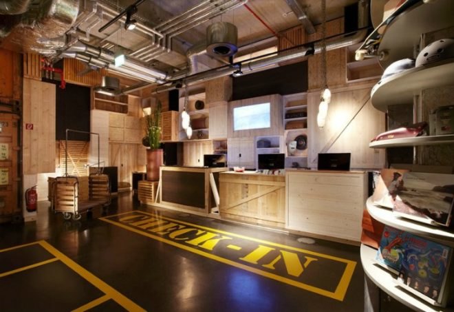 25Hours HafenCity, 25hours hotel, shipping containers, hamburg, hafencity, green hotel, green interiors, recycled materials