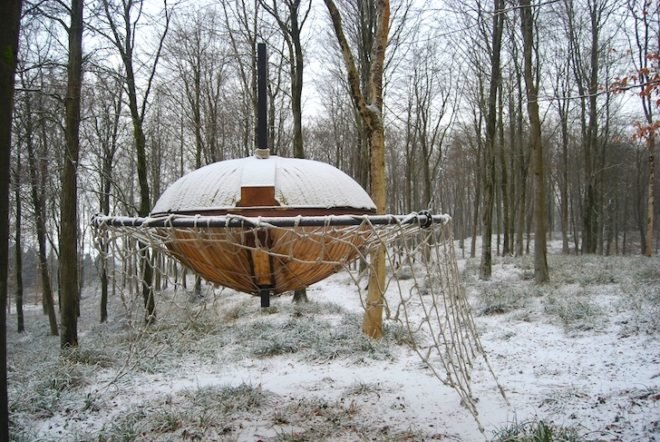 Jesse Brandzio, Dorset, Hooke Park, A Separate Place, eco-pod, eco-capsule, green design, sustainable design, eco-design, green design, architectural association, AV Customerson Award, Woodland Retreat