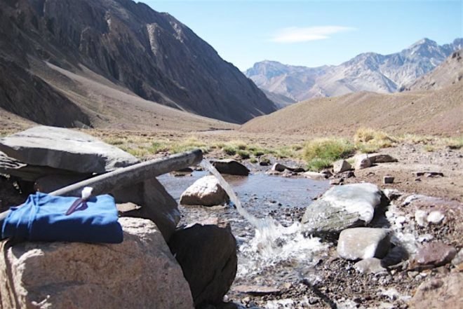 Water Issues,Renewable Energy,green technology,Green Lighting,Eco Tourism,Eco Travel,prefab architecture,solar panels,renewable energy,geodesic dome house,mule,aconcagua,argentina,andes mountains,green camping,