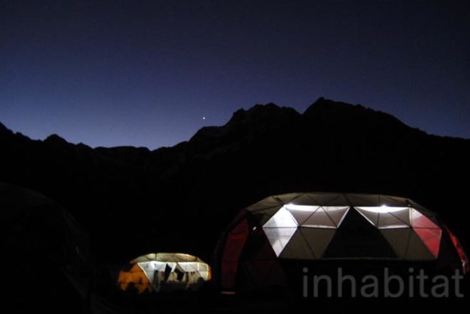 Water Issues,Renewable Energy,green technology,Green Lighting,Eco Tourism,Eco Travel,prefab architecture,solar panels,renewable energy,geodesic dome house,mule,aconcagua,argentina,andes mountains,green camping,