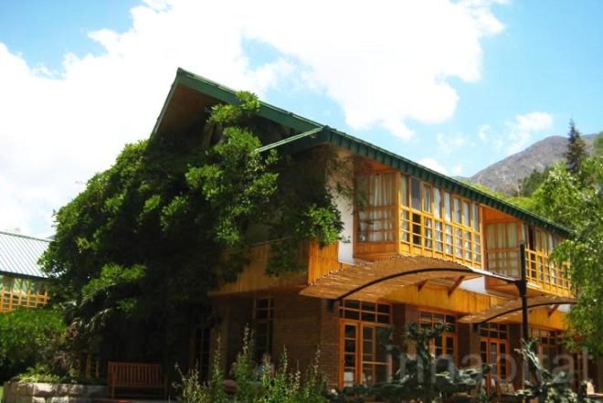 Water Issues,Recycled Materials,Green Resources,Green Materials,Green Holidays,green furniture,Eco Tourism,Eco Travel,Architecture,mendoza,argentina,andes mountains,thermal hotel,mineral geothermal water,local stone,recycled railway sleepers,alpine architecture,healthy water