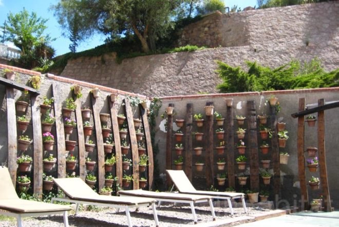 Water Issues,Recycled Materials,Green Resources,Green Materials,Green Holidays,green furniture,Eco Tourism,Eco Travel,Architecture,mendoza,argentina,andes mountains,thermal hotel,mineral geothermal water,local stone,recycled railway sleepers,alpine architecture,healthy water