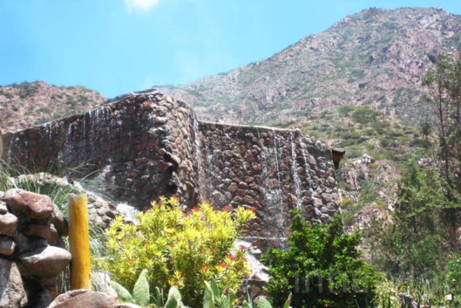Water Issues,Recycled Materials,Green Resources,Green Materials,Green Holidays,Eco Tourism,Eco Travel,Architecture,mendoza,argentina,andes mountains,thermal mineral water,mineral geothermal water,local stone,family day out,cascade restaurant,water park,swimming pools,streams,slides