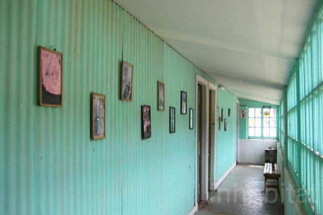 Recycled Materials,Green renovation,Green Lighting,Eco Tourism,Eco Travel,Architecture,recycled train station,puente del inca,inca bridge,aconcagua,mendoza,argentina,natural light,recycled artifacts,hostel,affordable accomodation
