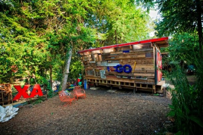 Burton Street Community, peace gardens, Asheville Design Center, student project, pavilion, recycled materials, found objects