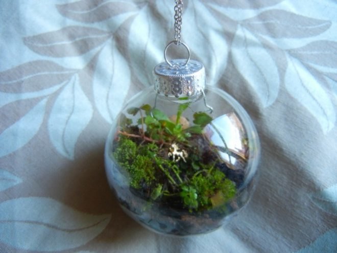 terrarium, terrariums, terrarium christmas ornament, terrarium holiday ornament, diy terrarium ornament, diy ornaments, diy christmas ornaments, holiday ornament how to