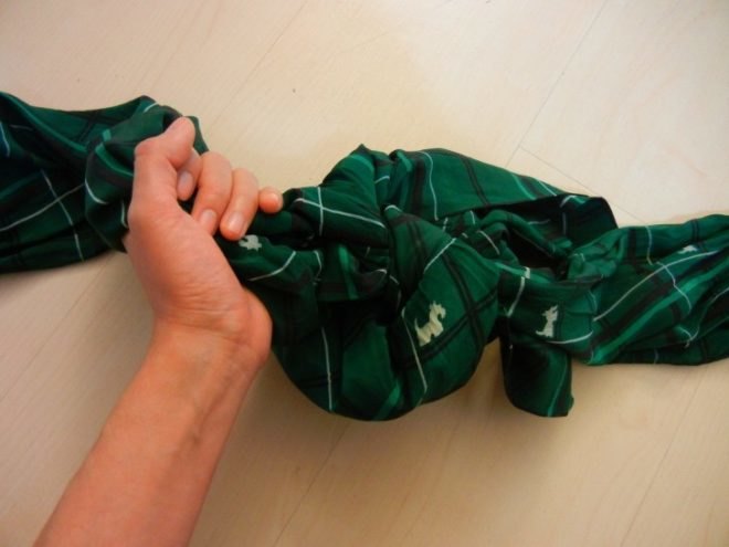 HOW TO: Wrap a Gift Using an Old Shirt, how to, diy, inhabitat diy, creative gift wrapping, gift wrapping, green gift wrapping, shirt giftwrap, green giftwrap, green gift wrap, green design, eco design, sustainable design, alternative gift wrap, sustainable gift wrap, creative ways to wrap a present, how to wrap a present, how to wrap a gift, furoshiki