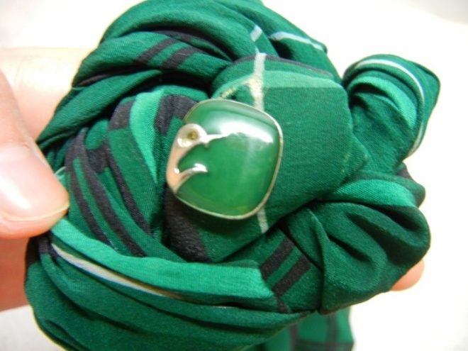 HOW TO: Wrap a Gift Using an Old Shirt, how to, diy, inhabitat diy, creative gift wrapping, gift wrapping, green gift wrapping, shirt giftwrap, green giftwrap, green gift wrap, green design, eco design, sustainable design, alternative gift wrap, sustainable gift wrap, creative ways to wrap a present, how to wrap a present, how to wrap a gift, furoshiki