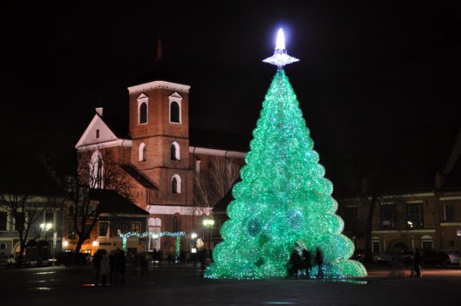 green design, eco design, sustainable design, green Christmas tree, eco christmas, Jolanta Šmidtienė, Kaunas Lithuania, Recycled plastic bottles, recycled Christmas Tree, Plastic bottle tree