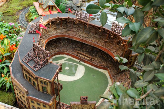 NYBG 2011 Holiday Train Show, new york botanical garden, holiday train show, applied imagination, paul busse, new york botanical garden train show, buildings made from plant parts, sculptures made from plants