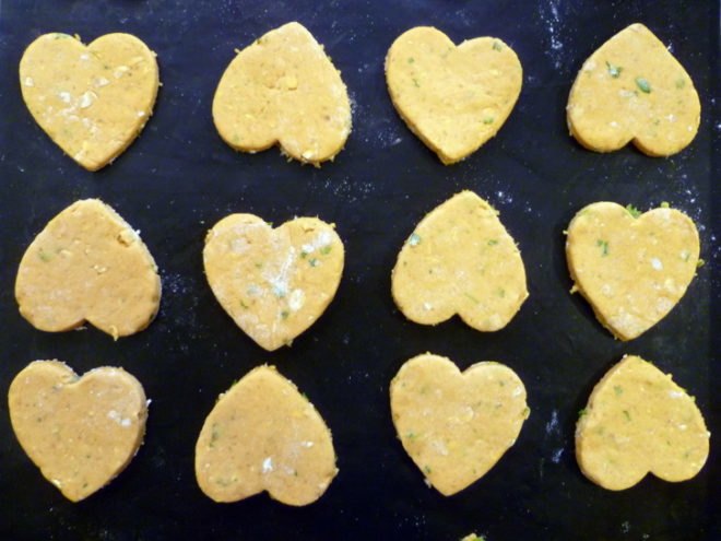 Pumpkin Peanut Butter Doggie Cookies, dog biscuits, dog cookies, pumpkin, peanut butter, vegetarian dog biscuits, dog treats, diy, homemade, homemade dog treats