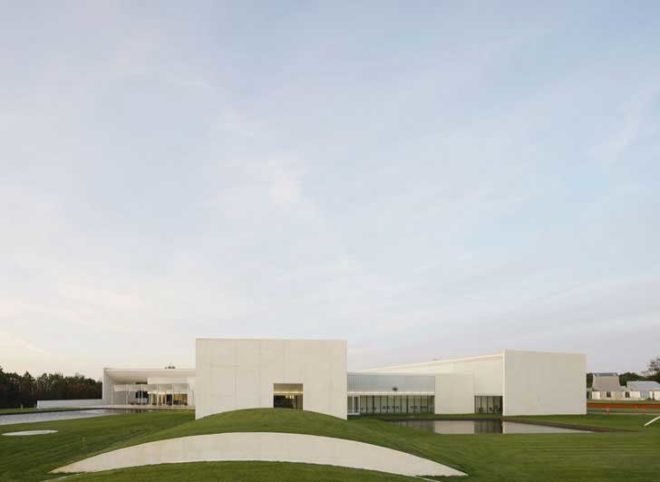 steve holl, architecture award, aia gold medal, aia medal, aia 2011, architecture honors, steve holl awards, steve holl architecture, steven holl architecture, steven holl buildings, green architecture, green buildings, sustainable architecture, sustainable buildings