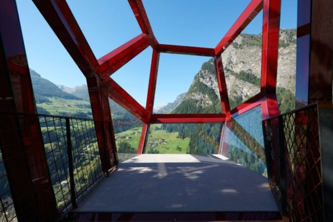 Timmelsjoch, timmelsjoch experience, outdoor pavilion, led sculpture, pavilion, garnets, Werner Tscholl
