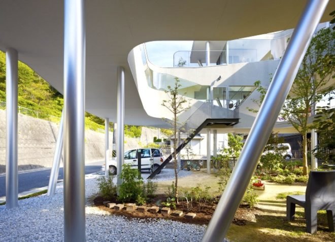 Kimihiko Okada, Toda House, Hiroshima, Japan, Wraparound House, Perched on Stilts, Green Design, sustainable design, eco design, green building, natural ventilation, small footprint, daylighting, sustainable development, residence