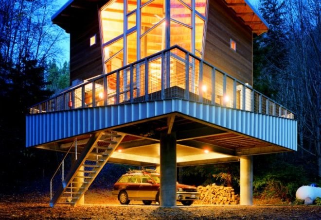 Treehouse, Castanes Architects, low impact design, retractable staircase, vacation house, cabin retreat
