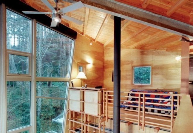 Treehouse, Castanes Architects, low impact design, retractable staircase, vacation house, cabin retreat