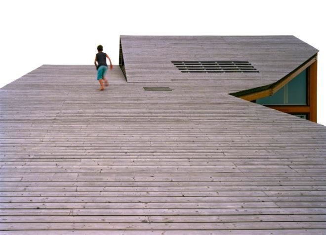 The Dogma House, Onix Architecture, The Netherlands, Danish Directors, the Dogma Rules, Zuiderburen district, Leeuwarden, minimalist, natural materials, locally-sourced materials, green design, sustainable design, eco design, eco-architecture, Alex van de Beld, Haiko Meijer, sloping roof