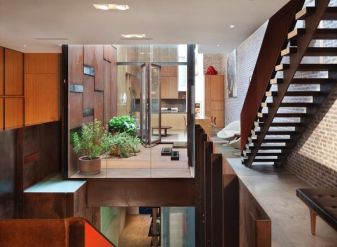 green design, eco design, sustainable design, Dean and Wolf Architects, Tribeca, Manhattan, Inverted Warehouse/Townhouse, converted warehouse, interior courtyard, glass curtain