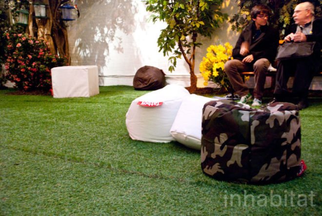 Openhouse Gallery; pop-up; pop up; pop-up park; green space; Manhattan; New York City; Inhabitat; Inhabitat NYC; Amanda Coen; Amanda Silvana Coen; winter park; mommy mornings; green design; repurposed space; indoor park; reused space