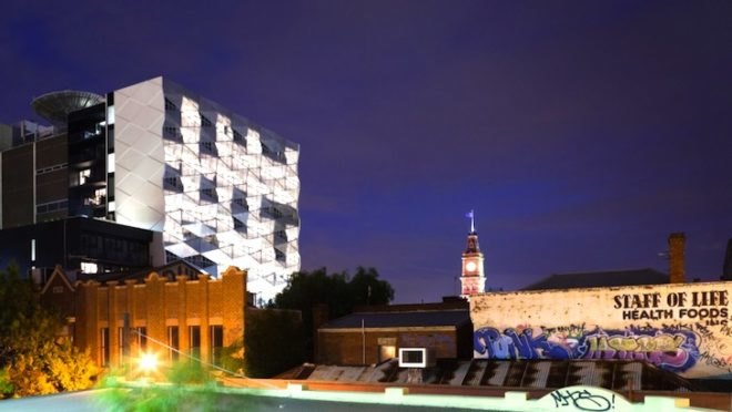 Vivida, hawthorn, swinburne university, australia, green design, sustainable design, eco design, energy footprint, energy efficiency, daylighting, sustainable architecture, rothe lawman, student dorms, modular, existing site, thermal performance, bicycle storage