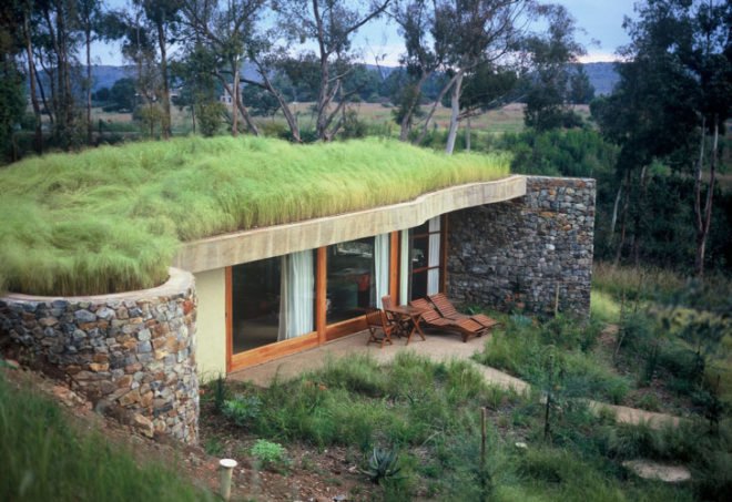 heat island reduction, storm water retention, eco roof, green roof cover, rain water, eco-lodges, vegetated roofs, green roof hotel, eco lodging,green roof, eco resort, roughing it green retreat,
