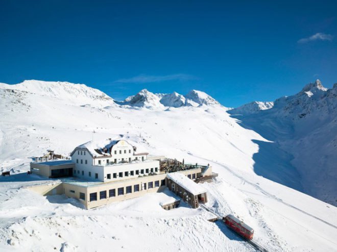 Berghotel Muottas Murgal, plus energy hotel, swiss hotel, green hotel, eco hotel, sustainable hotel, solar hotel, solar hotel award, swiss solar hotel, plus-energy, plus-energy hotel, plus-energy building, green design, eco design sustainable design, switzerland, switzerland hotel