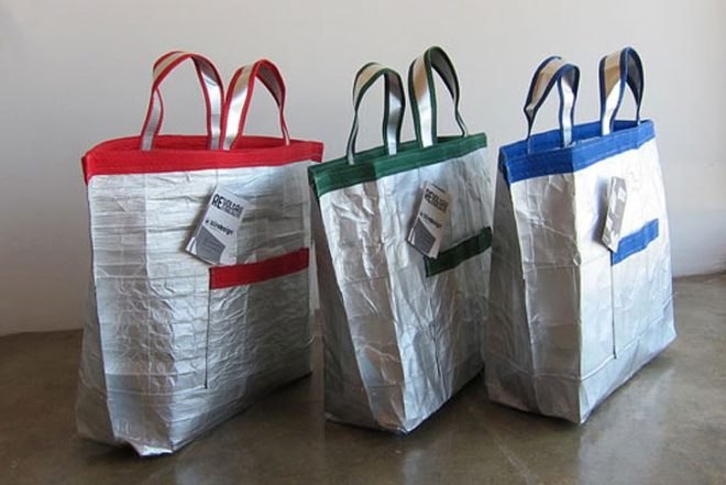 Recycled Materials,Green Products,green packaging,Recycled Milk Cartons,portuguese design,social design,recycled wallet