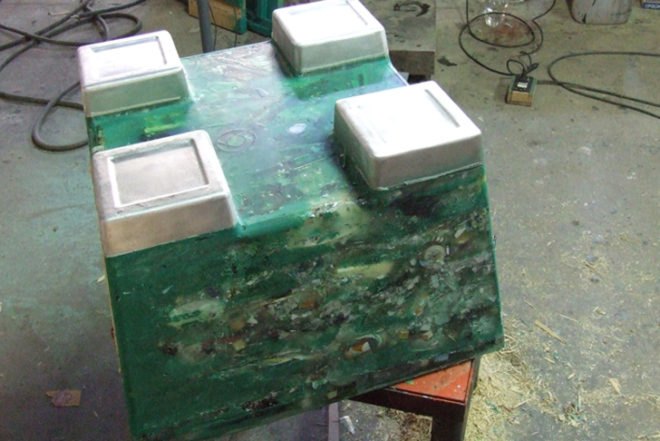 green furniture, art, Green Products, Recycled Materials, chilean design, rodrigo alonso, electronic waste, recycled seats, epoxy resin, recycled aluminum, functional art piece, electro-trash, computers waste