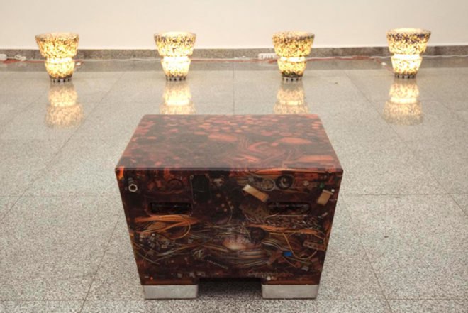 green furniture, art, Green Products, Recycled Materials, chilean design, rodrigo alonso, electronic waste, recycled seats, epoxy resin, recycled aluminum, functional art piece, electro-trash, computers waste