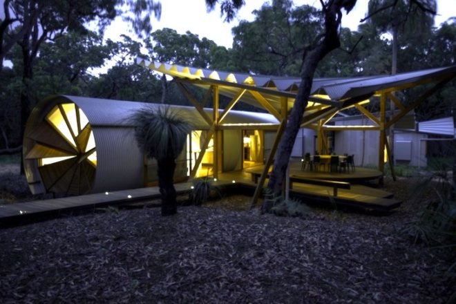 Simon Laws, The Drew House, Anthill Construction, green design, sustainable design, eco design, sleeping pods, parabolic sleeping pods, passive design, prefab construction, daylighting, rainwater harvesting, solar energy, photovoltaics, parabolic pods, insulation