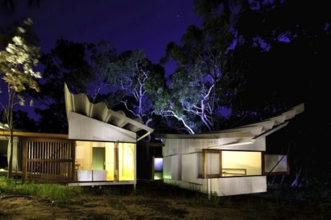 Simon Laws, The Drew House, Anthill Construction, green design, sustainable design, eco design, sleeping pods, parabolic sleeping pods, passive design, prefab construction, daylighting, rainwater harvesting, solar energy, photovoltaics, parabolic pods, insulation
