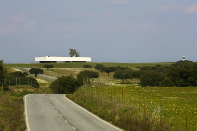 Garducho Biological Center, Ventura Trindade Architects, off grid, biological center, portugal