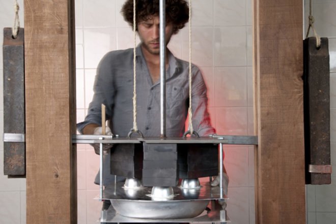 Zero energy,Kinetic Energy,Green Home decor,green furniture,experimental design,techniques design,dutch design,gravity,magnetic fields,plastic,iron shavings