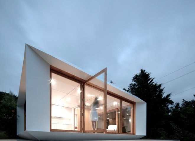 MIMA, Mima prefab home, prefabricated homes, architecture, green design, sustainable design, eco-design, prefab design, daylighting, post and beam, glazing, portugal, modular design, japanese architecture
