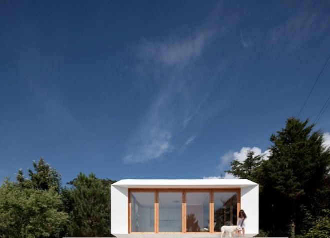 MIMA, Mima prefab home, prefabricated homes, architecture, green design, sustainable design, eco-design, prefab design, daylighting, post and beam, glazing, portugal, modular design, japanese architecture