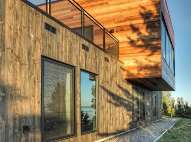 mu architecture, malbaie v residence, quebec canada, hilltop residence, red cedar, plant living roof, sustainable insulation