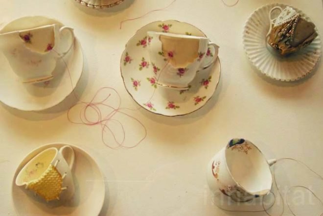 Art,Decorative Objects,chinaware,ceramic design,emotional connection,knitting ceramics,fixing ceramics,british art,new designers 2011