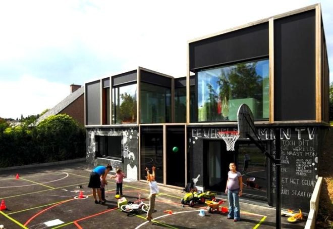 Passivhause, passive house, green design, karawitz, Advanced Architecture, Blaf Architecten,Crossway House,sustainable design, design standards, green design, energy efficiency, JustK Passive Haus, Chalboard Skin Passivhause, France, Solar Decathlon,