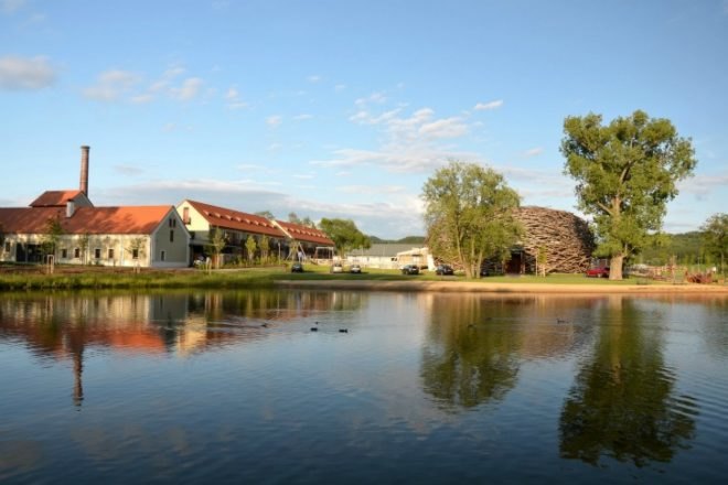 Stork Nest Farm, SGL Projekt, stork nest, riding arena, farm renovation, stork nest riding arena