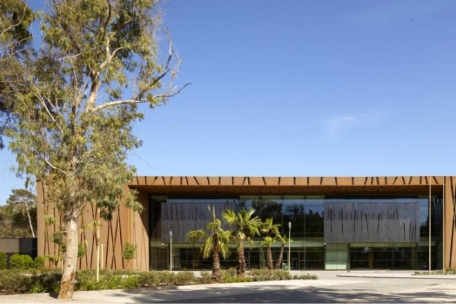 Tripoli Congress Center, Tabanlioglu Architects, tripoli, libya, mesh facade, perforated metal facade, low impact design, congress center