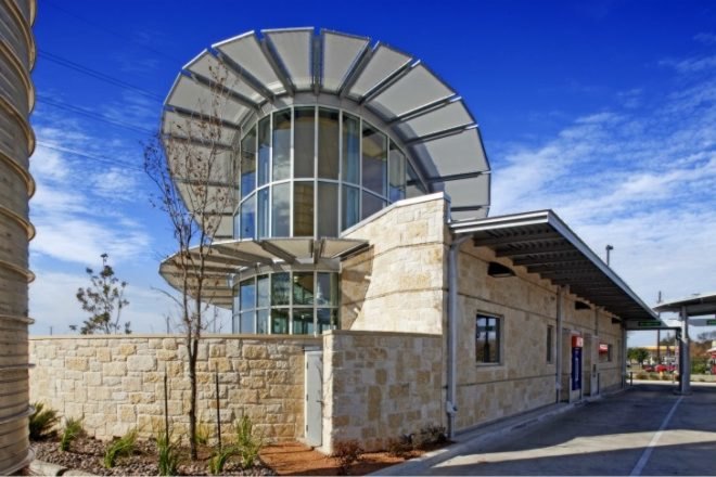 UFCU Ben White Branch, Jackson Mcelhaney Architects, Austin, Texas, green bank, eco bank,