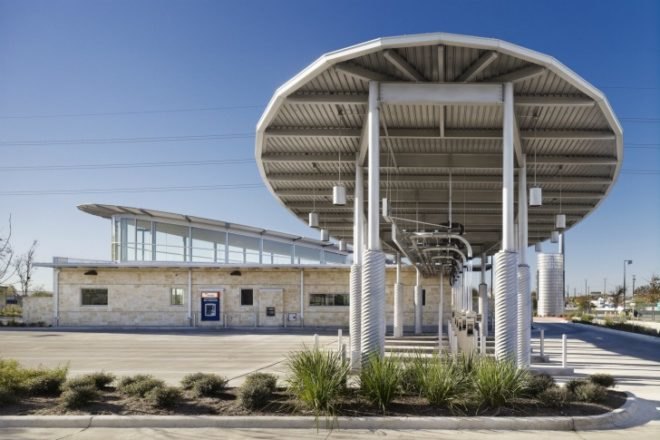 UFCU Ben White Branch, Jackson Mcelhaney Architects, Austin, Texas, green bank, eco bank,