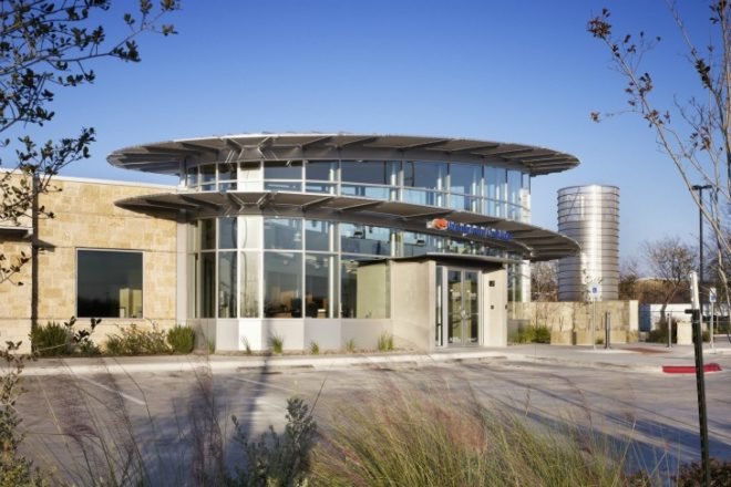 UFCU Ben White Branch, Jackson Mcelhaney Architects, Austin, Texas, green bank, eco bank,