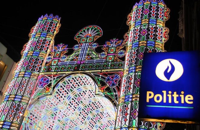 light festival ghent, ghent festival, belgium light festival, second Festival of Lights, LED Cathedral, Luminarie Cagna LED, Luminarie Cagna, Luminarie Cagna cathedral, cathedral made from LEDs, eco design, green design, LED bulbs, luminarie de cagna, luminarie de cagna cathedral, luminarie de cagna dome, luminarie de cagna lights